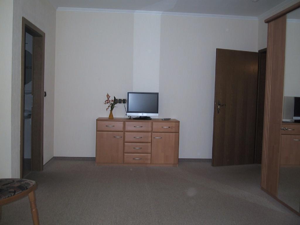 Gaestehaus Freimuth 메세니흐 객실 사진