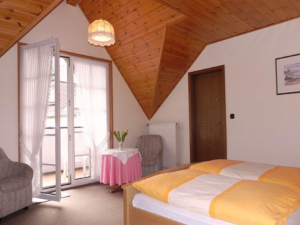 Gaestehaus Freimuth 메세니흐 객실 사진